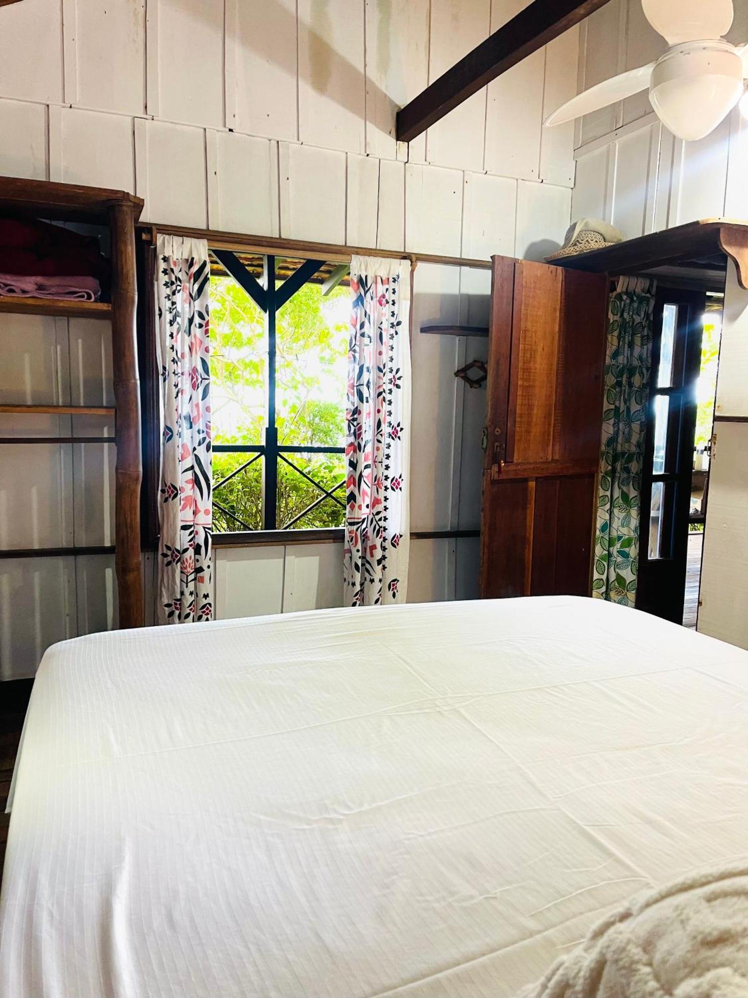 Casa Frente Pro Mar No Paraiso Matadeiro Сasa de vacaciones Florianópolis